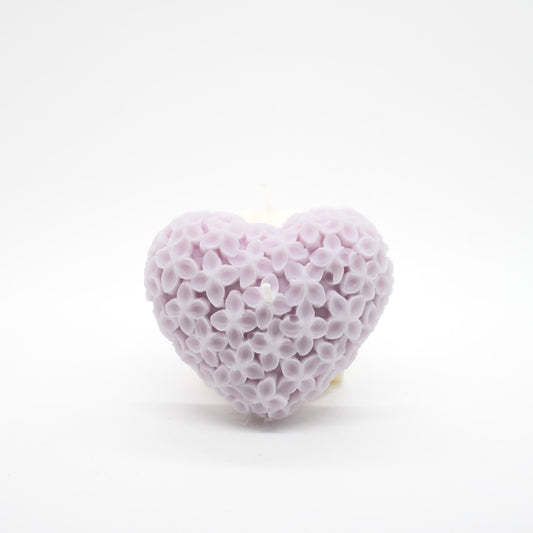 נר לב פרחוני בניחוח לבנדר מפנק