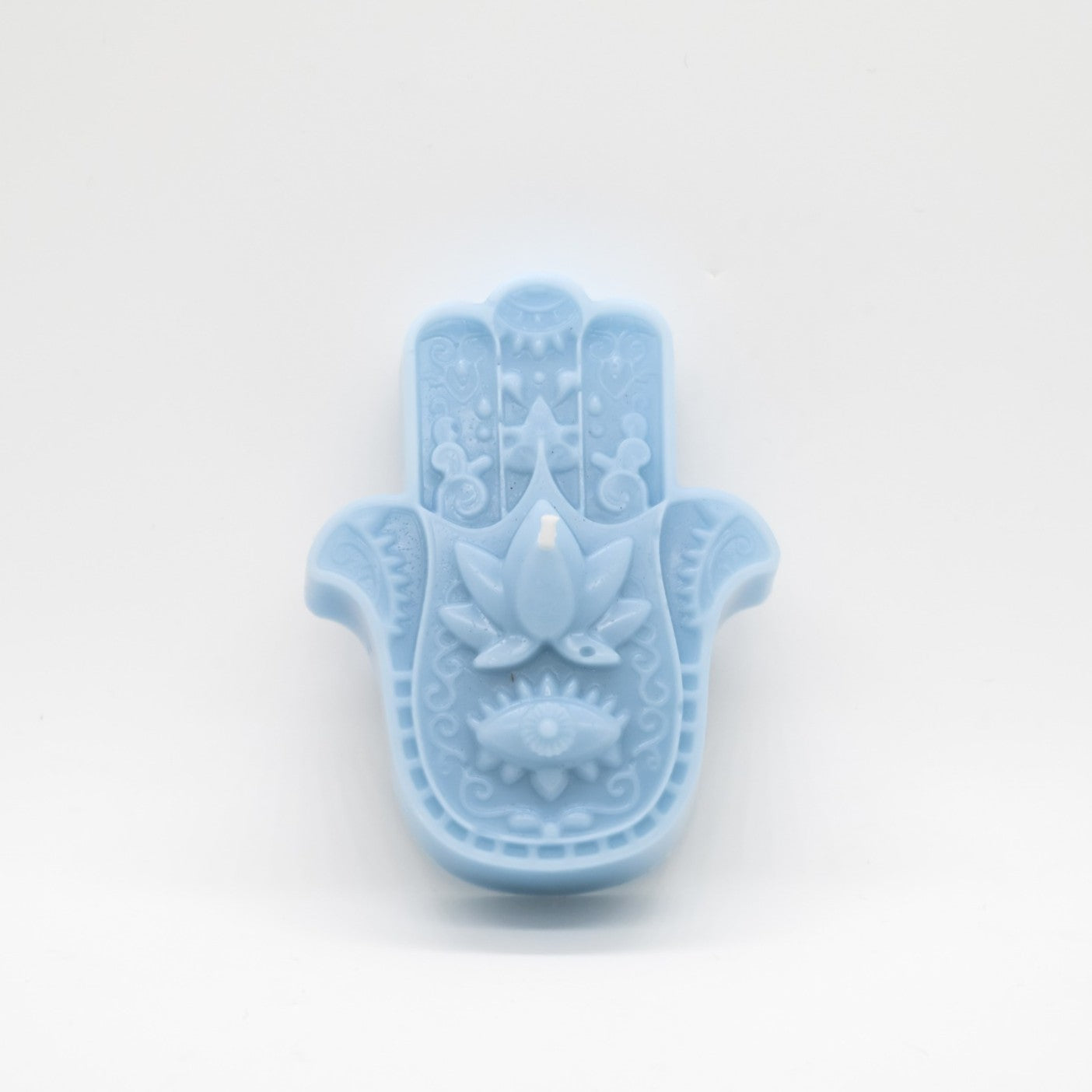 נר בצורת חמסה בניחוח נהר צלול